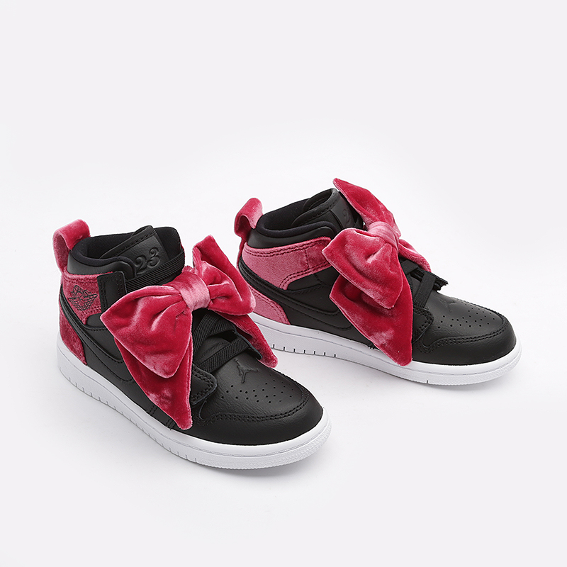 детские черные кроссовки Jordan 1 Mid Bow PS CK5677-006 - цена, описание, фото 2